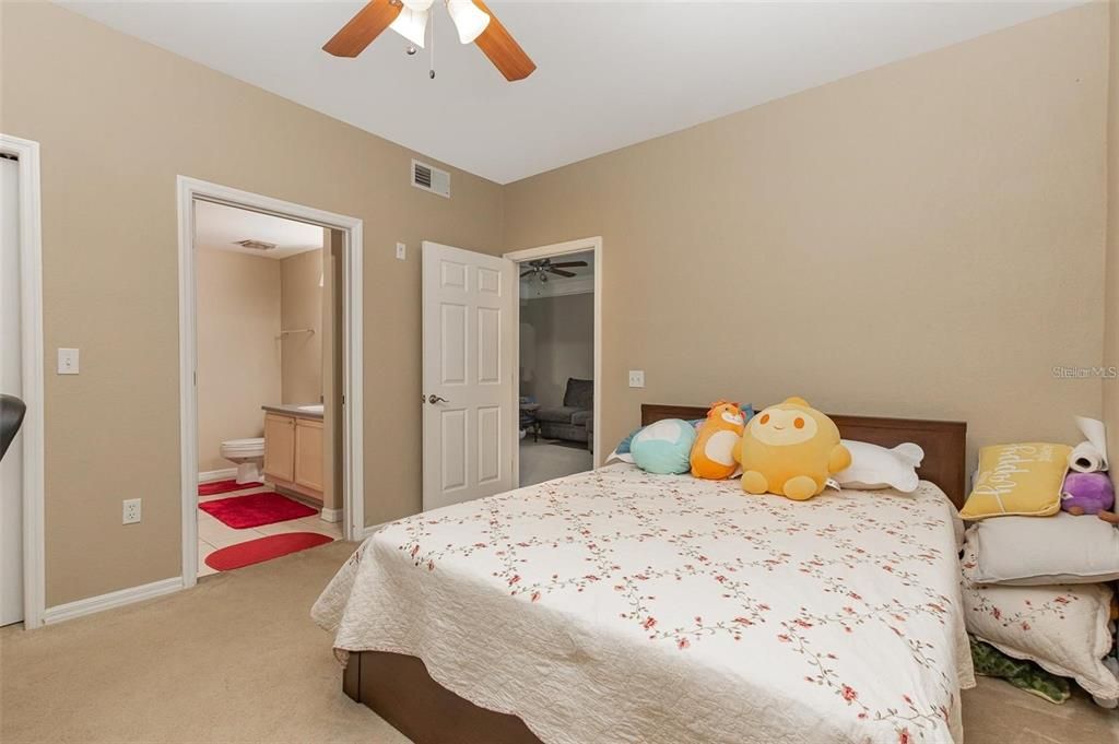 En Venta: $172,000 (2 camas, 1 baños, 1035 Pies cuadrados)