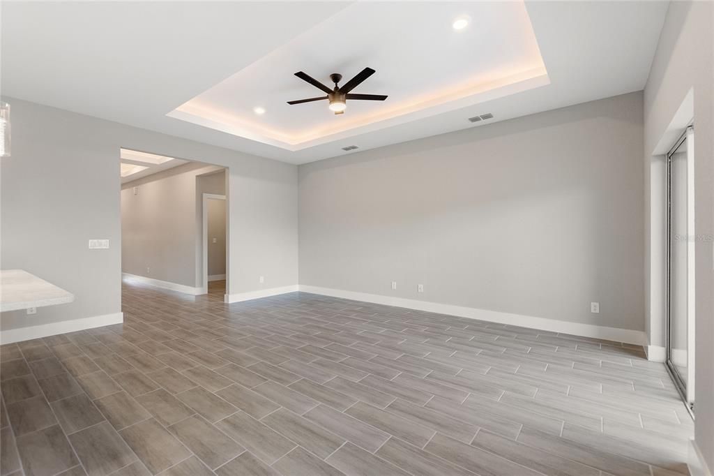 For Rent: $2,125 (4 beds, 2 baths, 1791 Square Feet)