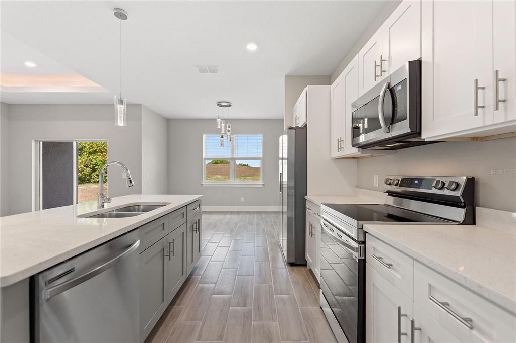 For Rent: $2,125 (4 beds, 2 baths, 1791 Square Feet)