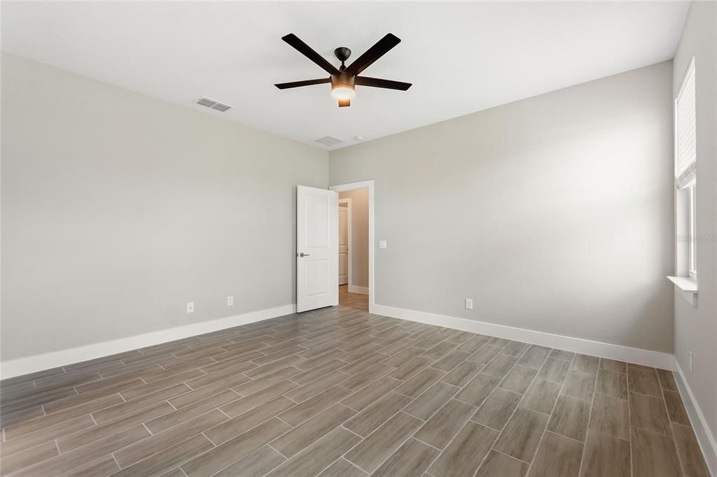 For Rent: $2,125 (4 beds, 2 baths, 1791 Square Feet)