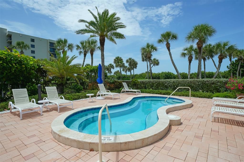 For Sale: $599,000 (2 beds, 2 baths, 1503 Square Feet)