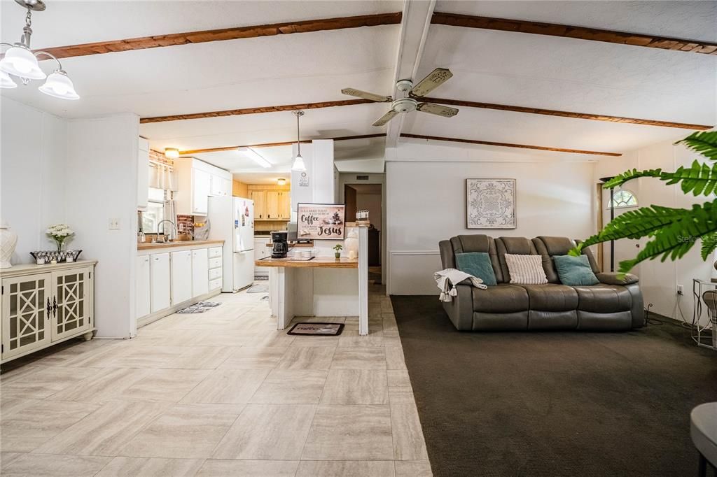 En Venta: $169,000 (3 camas, 2 baños, 1032 Pies cuadrados)