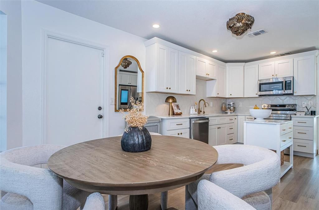 For Rent: $3,200 (3 beds, 2 baths, 1866 Square Feet)
