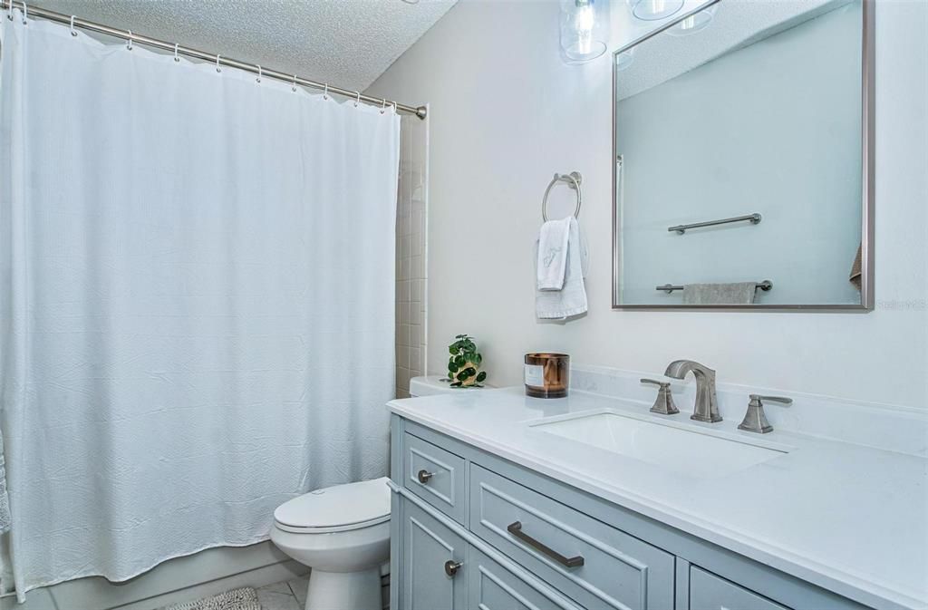 For Rent: $3,200 (3 beds, 2 baths, 1866 Square Feet)