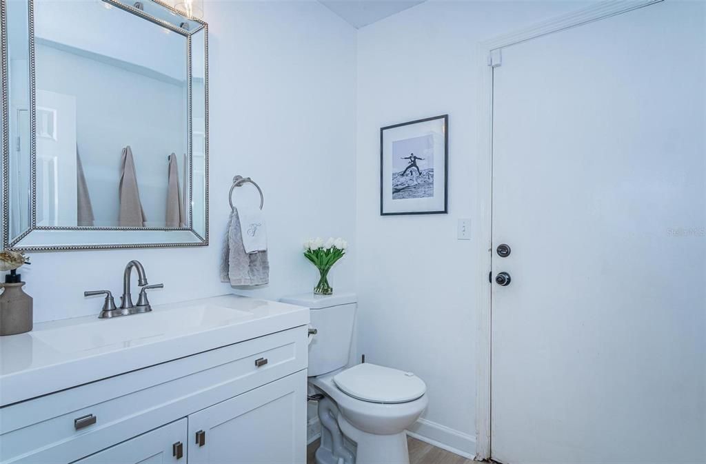 For Rent: $3,200 (3 beds, 2 baths, 1866 Square Feet)