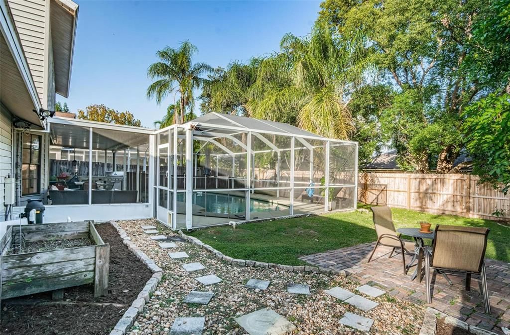 For Rent: $3,200 (3 beds, 2 baths, 1866 Square Feet)