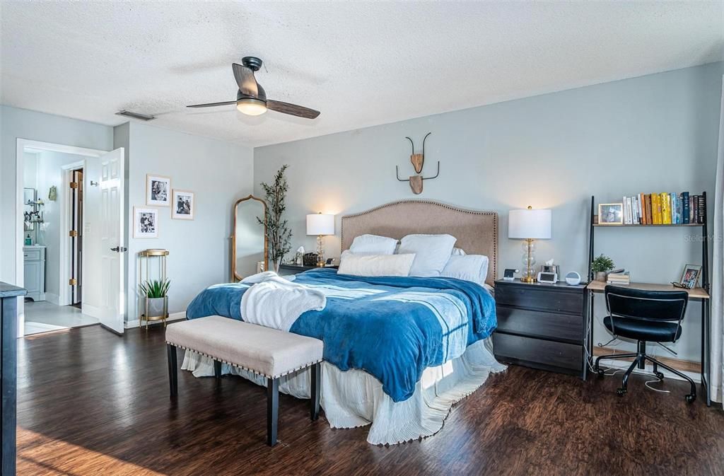 For Rent: $3,200 (3 beds, 2 baths, 1866 Square Feet)