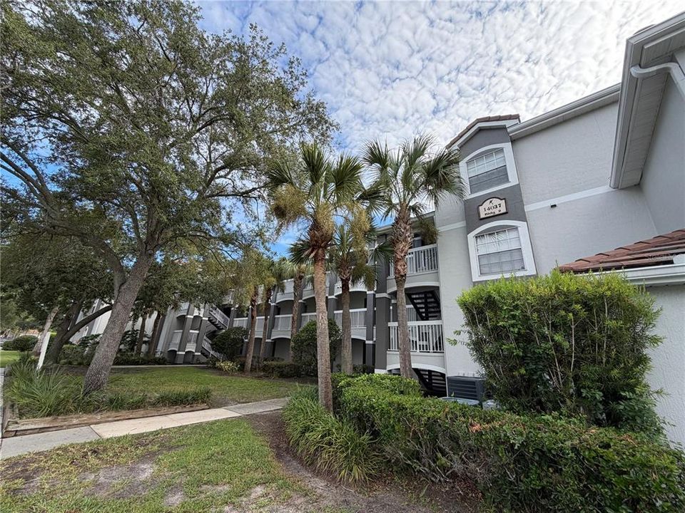 For Rent: $1,800 (2 beds, 2 baths, 1288 Square Feet)