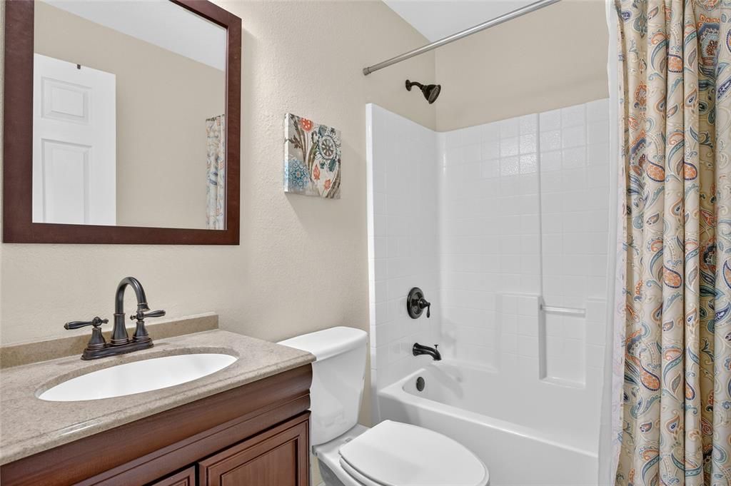 Active With Contract: $350,000 (3 beds, 2 baths, 1644 Square Feet)