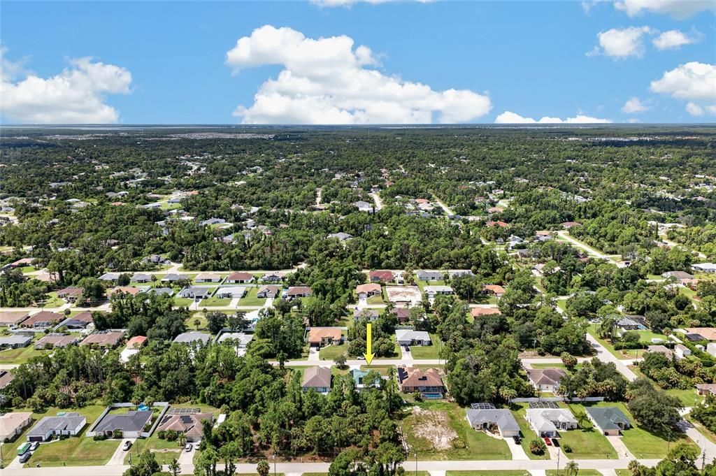 Active With Contract: $350,000 (3 beds, 2 baths, 1644 Square Feet)