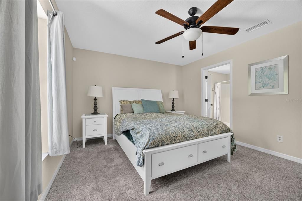 Active With Contract: $350,000 (3 beds, 2 baths, 1644 Square Feet)