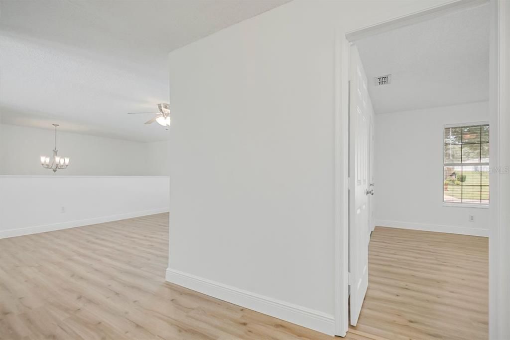 En Venta: $459,000 (4 camas, 3 baños, 2668 Pies cuadrados)