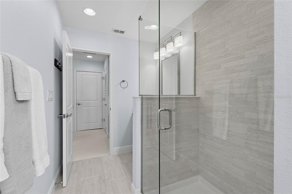 На продажу: $425,000 (2 спален, 3 ванн, 1775 Квадратных фут)