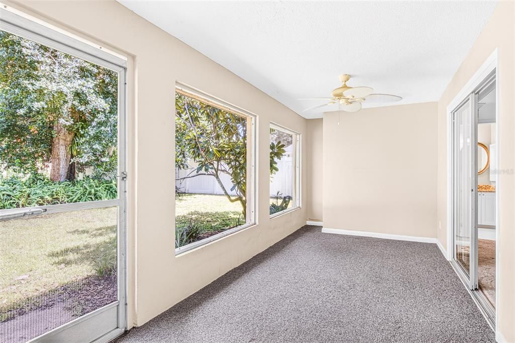 待售: $750,000 (4 贝兹, 2 浴室, 2029 平方英尺)