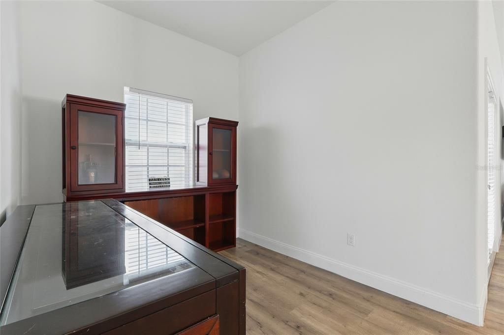 For Rent: $4,650 (4 beds, 3 baths, 2600 Square Feet)