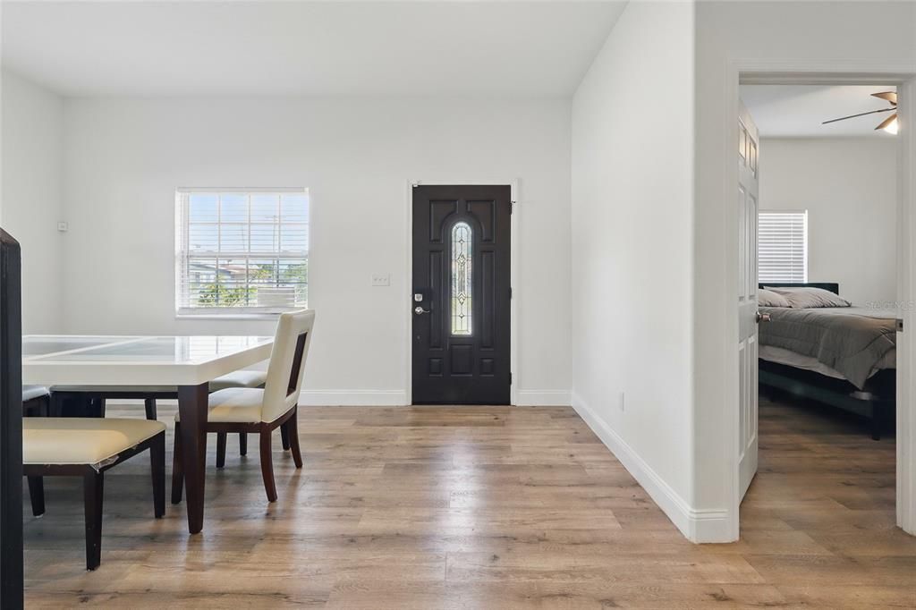 For Rent: $4,650 (4 beds, 3 baths, 2600 Square Feet)