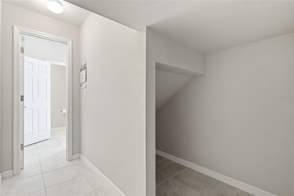 For Sale: $342,000 (3 beds, 2 baths, 1880 Square Feet)