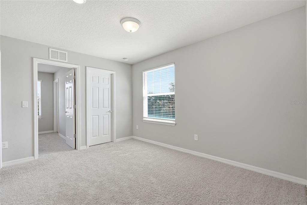 For Sale: $342,000 (3 beds, 2 baths, 1880 Square Feet)