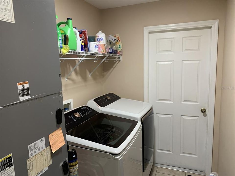 En Venta: $299,900 (3 camas, 2 baños, 1788 Pies cuadrados)