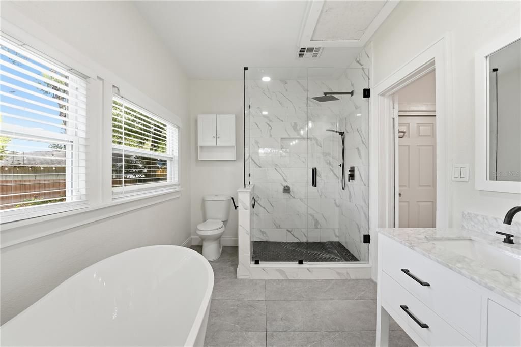 For Rent: $2,800 (2 beds, 2 baths, 1144 Square Feet)