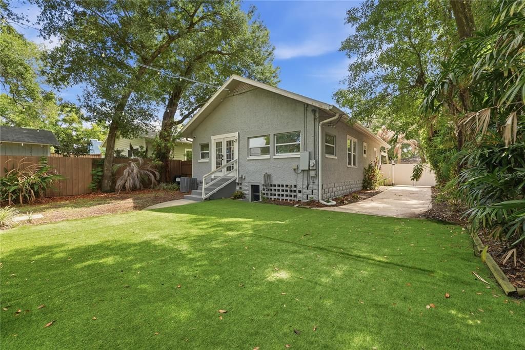 For Rent: $2,800 (2 beds, 2 baths, 1144 Square Feet)