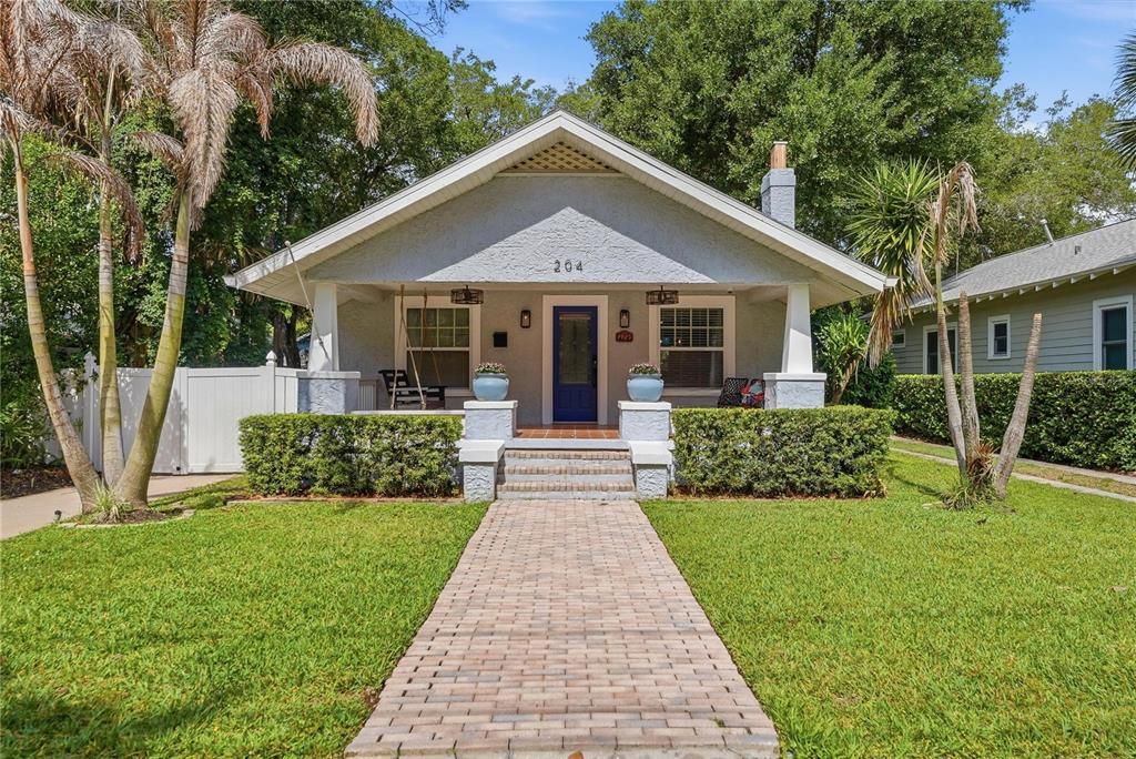 For Rent: $2,800 (2 beds, 2 baths, 1144 Square Feet)