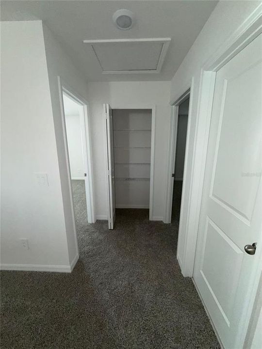 En Renta: $2,300 (4 camas, 2 baños, 2631 Pies cuadrados)