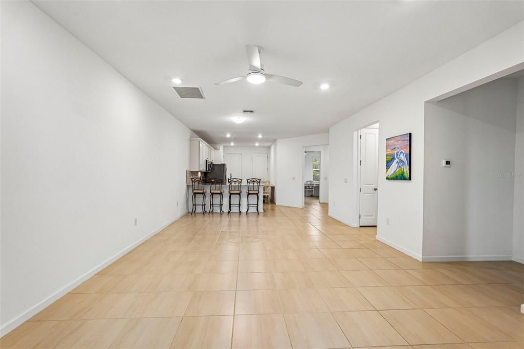 En Venta: $419,000 (2 camas, 2 baños, 1410 Pies cuadrados)
