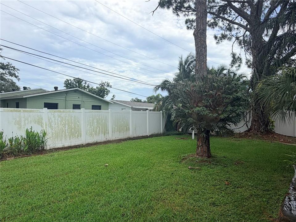 En Venta: $225,000 (3 camas, 2 baños, 1207 Pies cuadrados)
