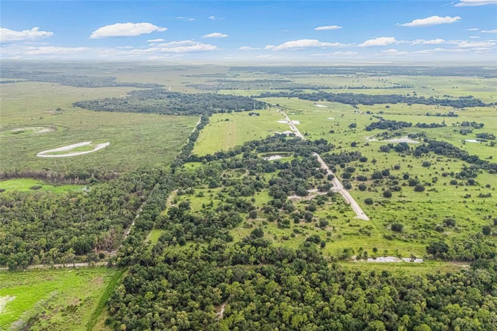 待售: $439,000 (10.41 acres)
