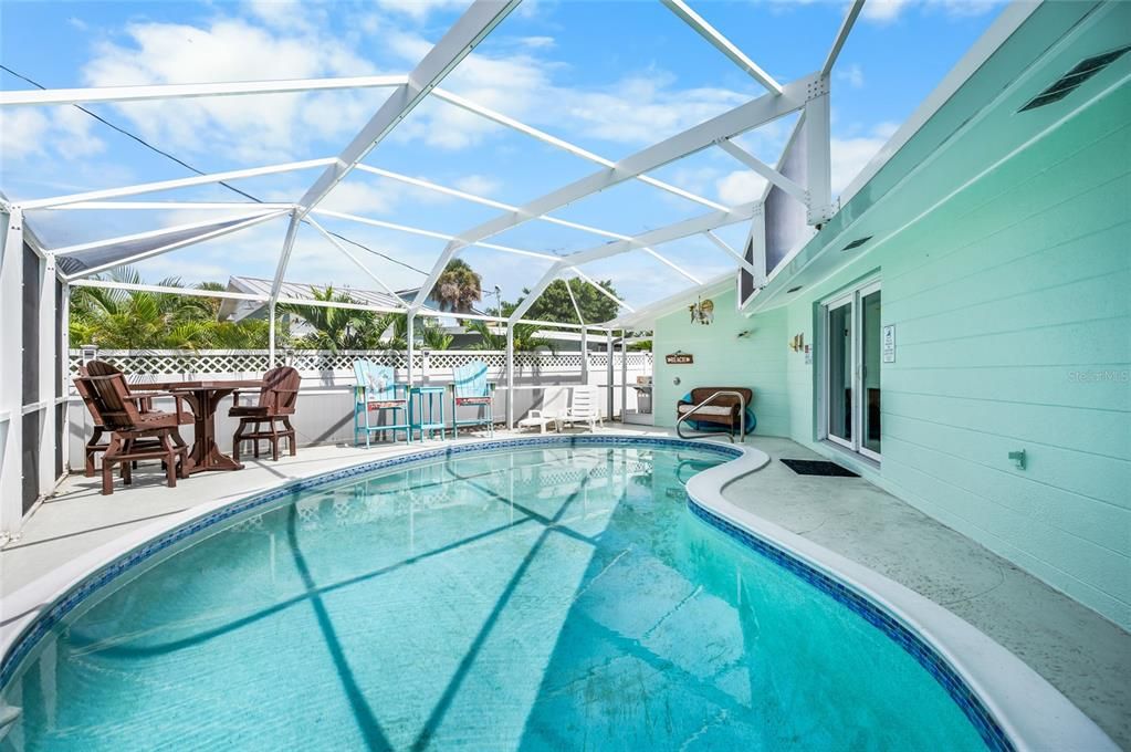 En Venta: $869,900 (2 camas, 2 baños, 1285 Pies cuadrados)