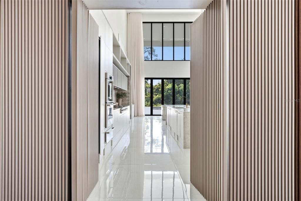 En Venta: $6,000,000 (5 camas, 7 baños, 8658 Pies cuadrados)