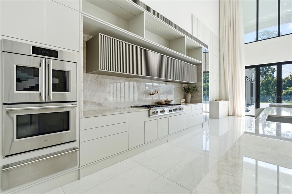 En Venta: $6,000,000 (5 camas, 7 baños, 8658 Pies cuadrados)