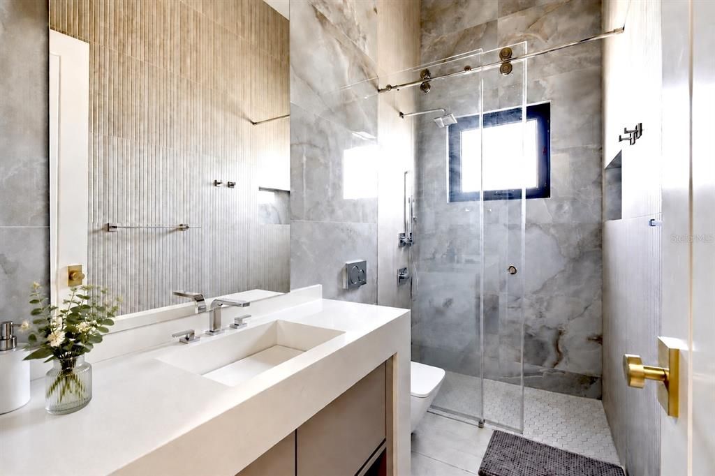 En Venta: $6,000,000 (5 camas, 7 baños, 8658 Pies cuadrados)
