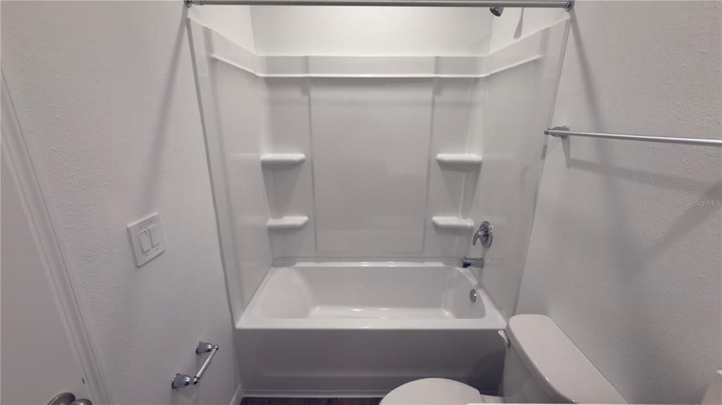 В аренду: $2,000 (3 спален, 2 ванн, 1463 Квадратных фут)