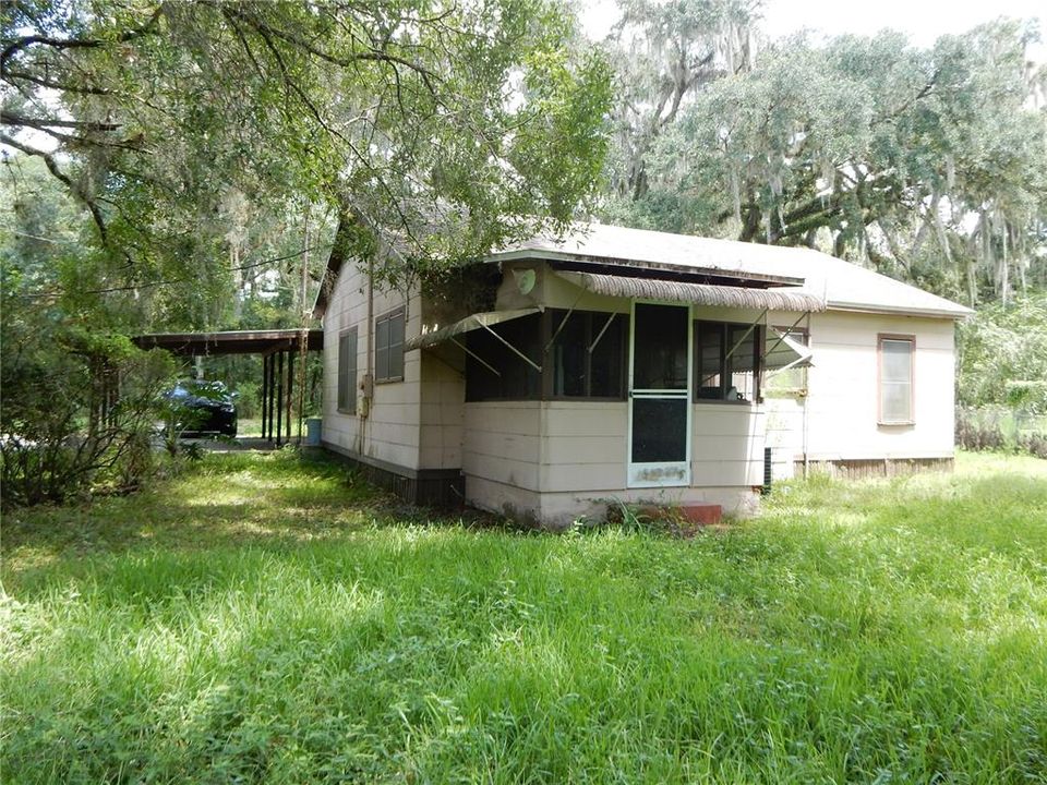 Activo con contrato: $225,000 (3 camas, 2 baños, 1152 Pies cuadrados)