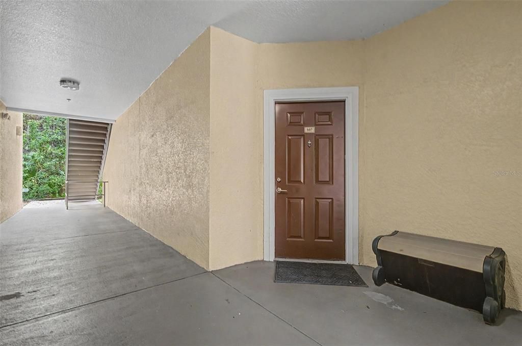 For Sale: $215,000 (2 beds, 2 baths, 1117 Square Feet)