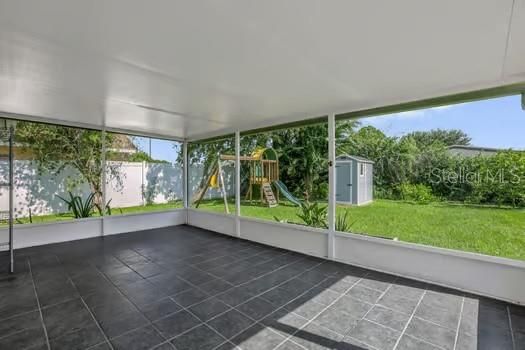 En Venta: $324,999 (3 camas, 2 baños, 1076 Pies cuadrados)