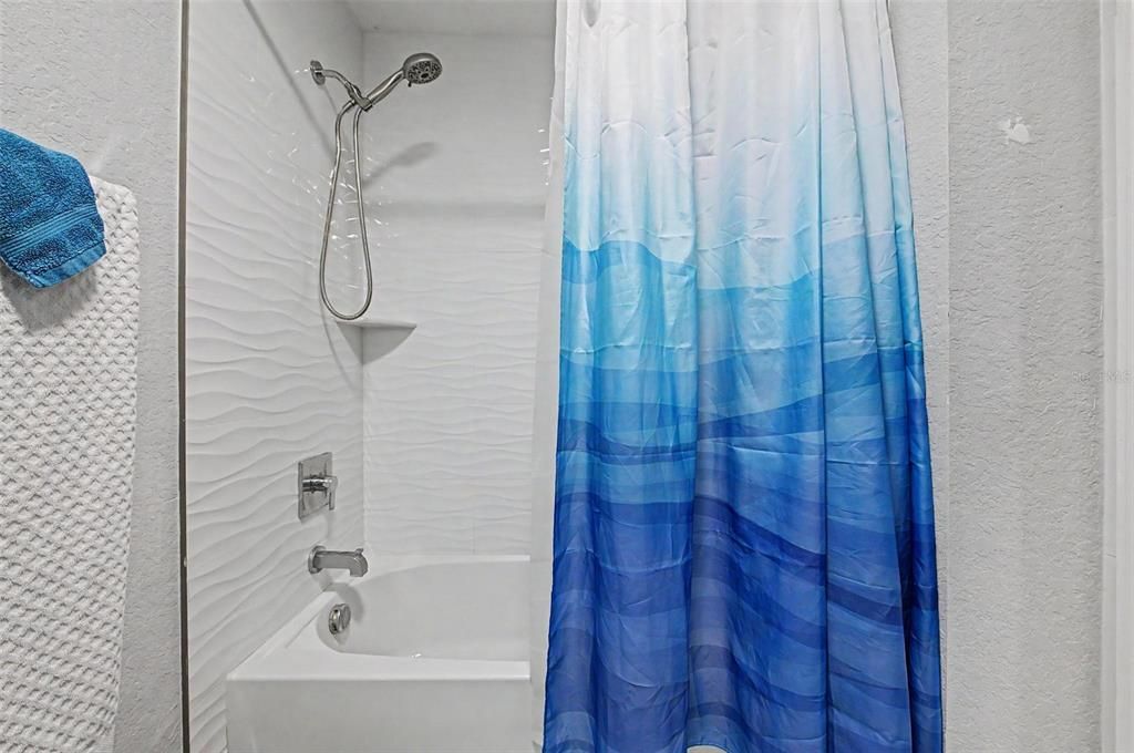For Sale: $459,900 (3 beds, 2 baths, 1761 Square Feet)
