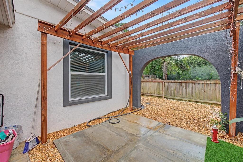 For Sale: $459,900 (3 beds, 2 baths, 1761 Square Feet)