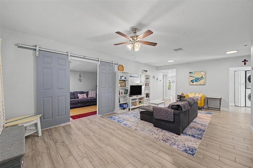 For Sale: $459,900 (3 beds, 2 baths, 1761 Square Feet)