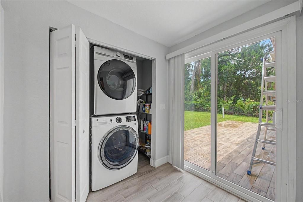 For Sale: $459,900 (3 beds, 2 baths, 1761 Square Feet)