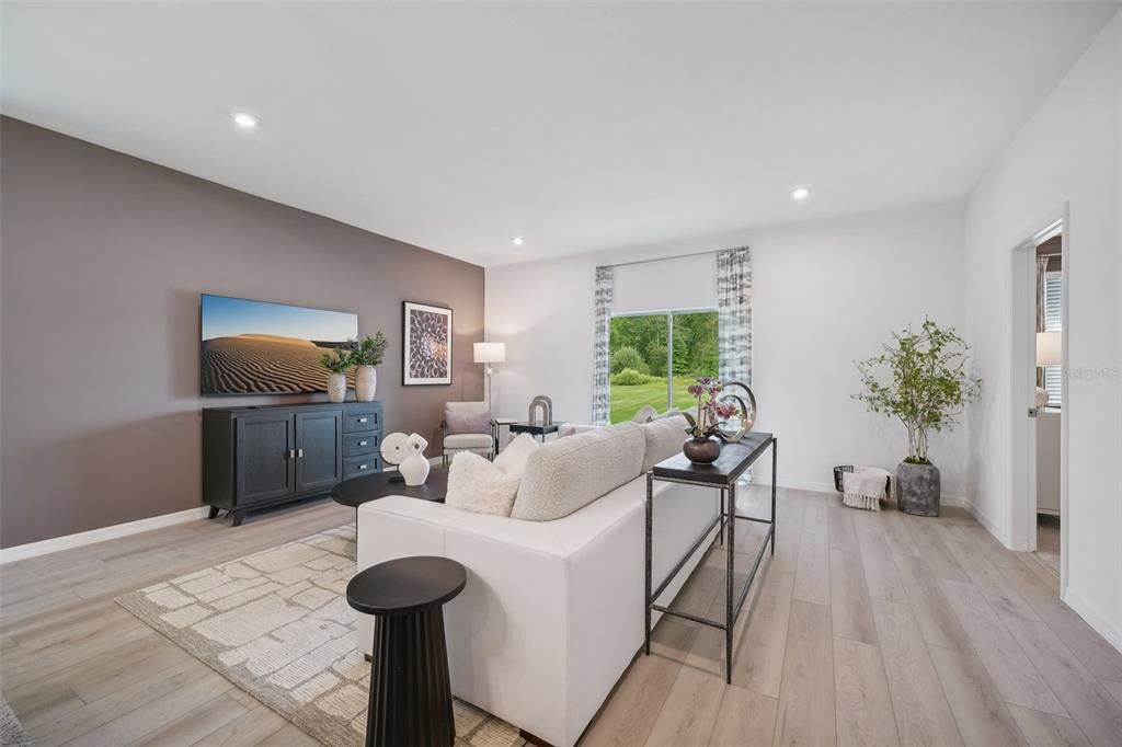 En Venta: $342,490 (4 camas, 3 baños, 2210 Pies cuadrados)