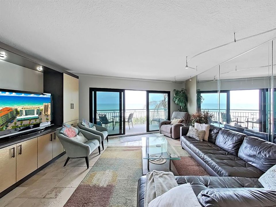 En Venta: $665,000 (1 camas, 1 baños, 875 Pies cuadrados)