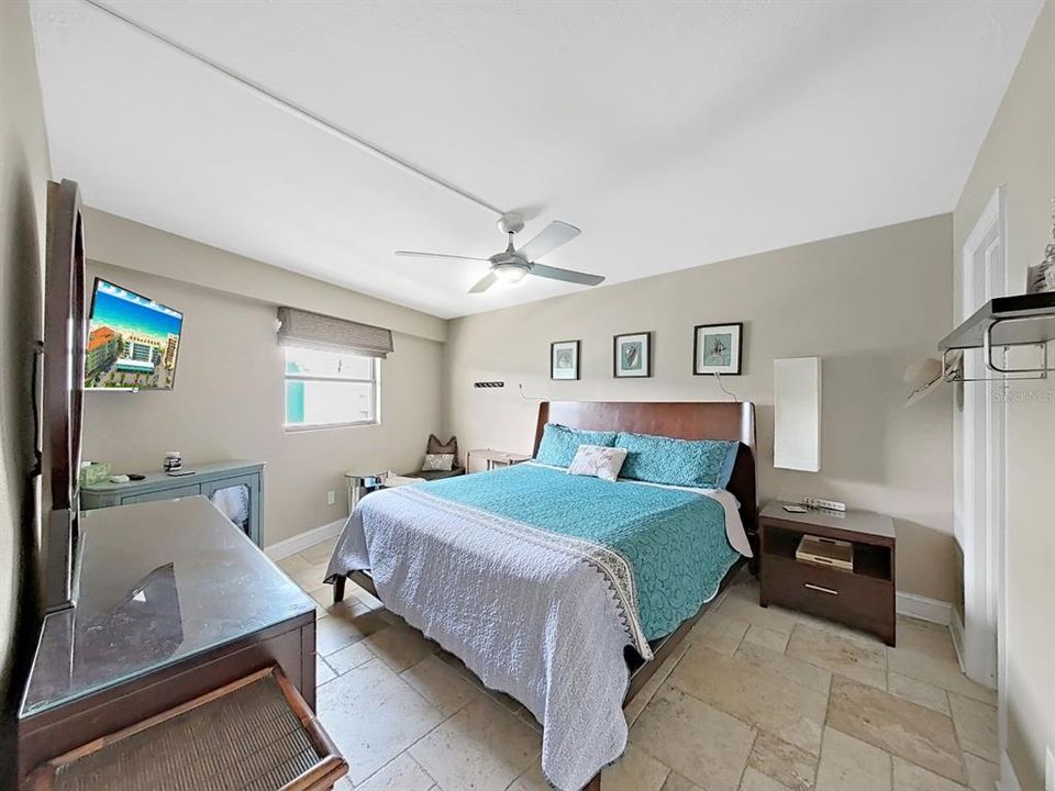 En Venta: $665,000 (1 camas, 1 baños, 875 Pies cuadrados)