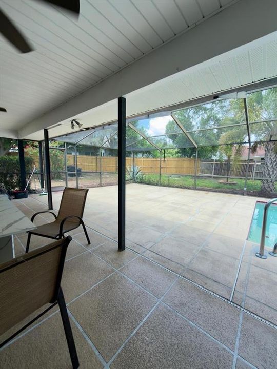 En Venta: $329,900 (3 camas, 2 baños, 1935 Pies cuadrados)