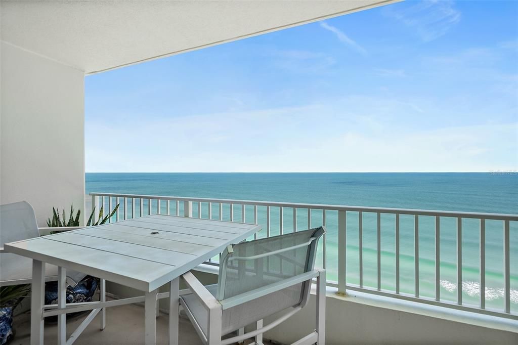 For Sale: $540,000 (2 beds, 2 baths, 1660 Square Feet)