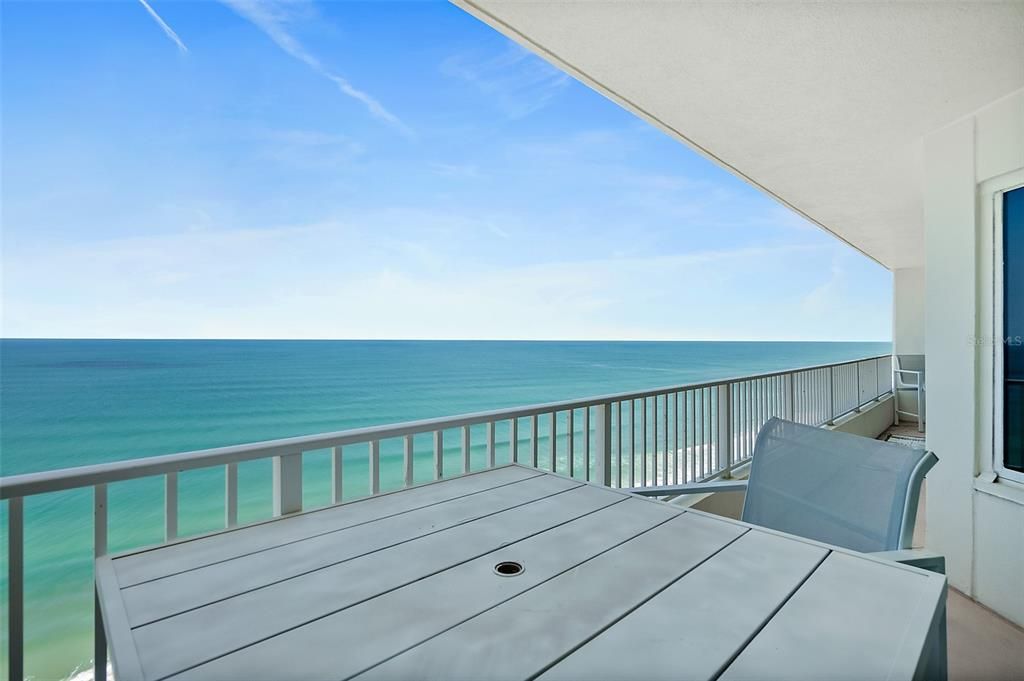 For Sale: $540,000 (2 beds, 2 baths, 1660 Square Feet)