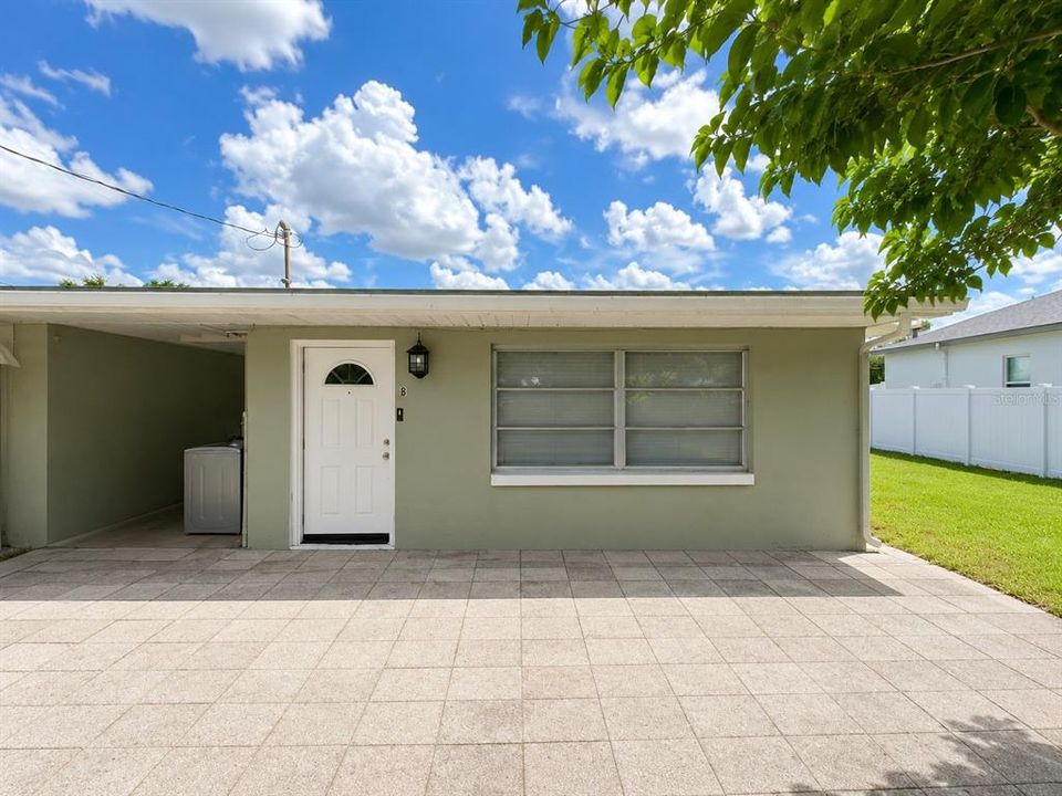 For Rent: $1,650 (2 beds, 1 baths, 1100 Square Feet)
