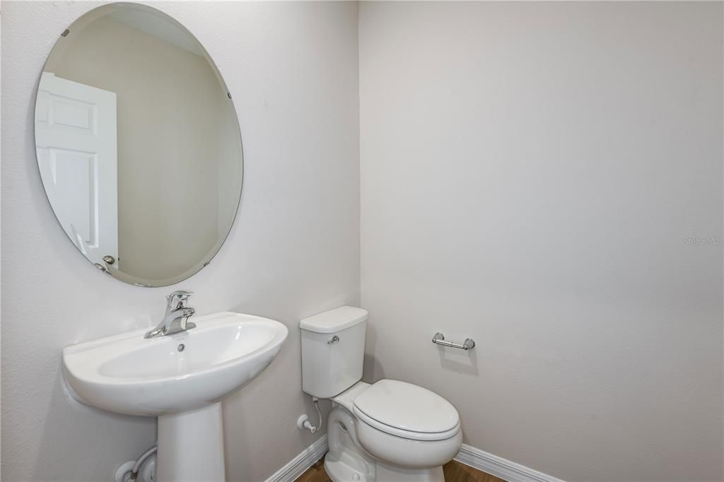 На продажу: $259,999 (3 спален, 2 ванн, 1720 Квадратных фут)
